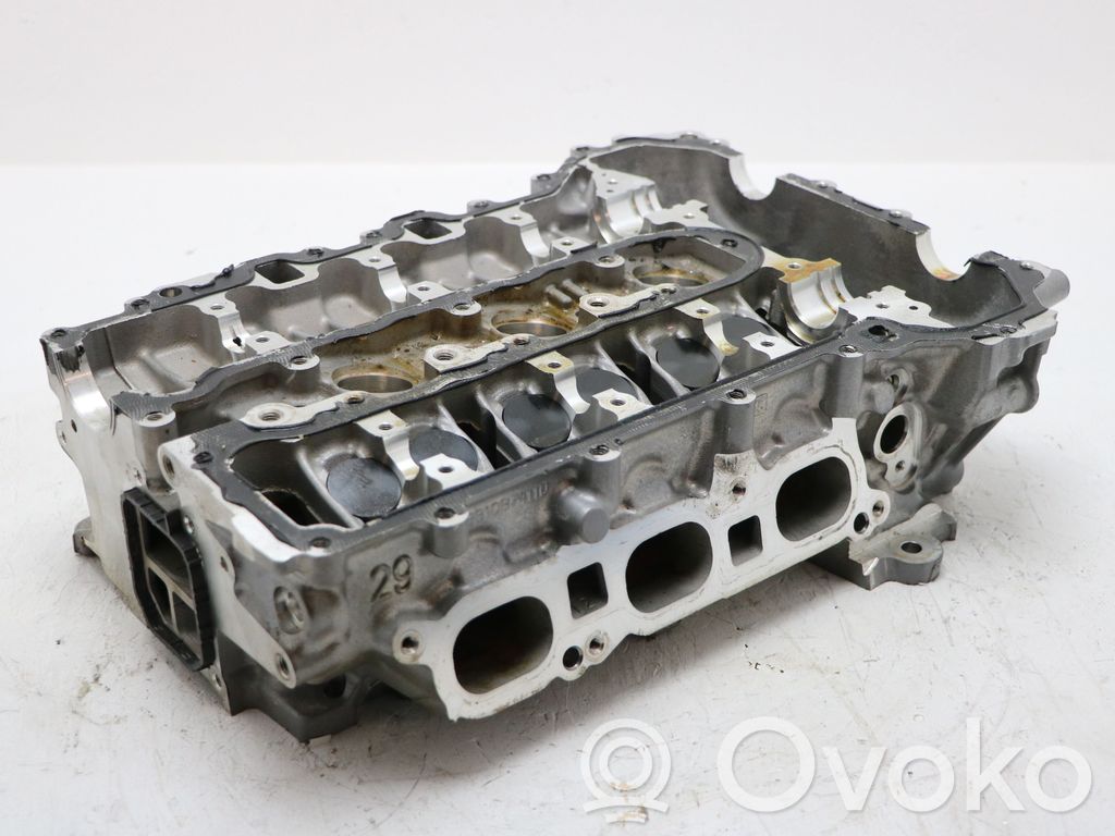 Peugeot 2008 II Engine head 