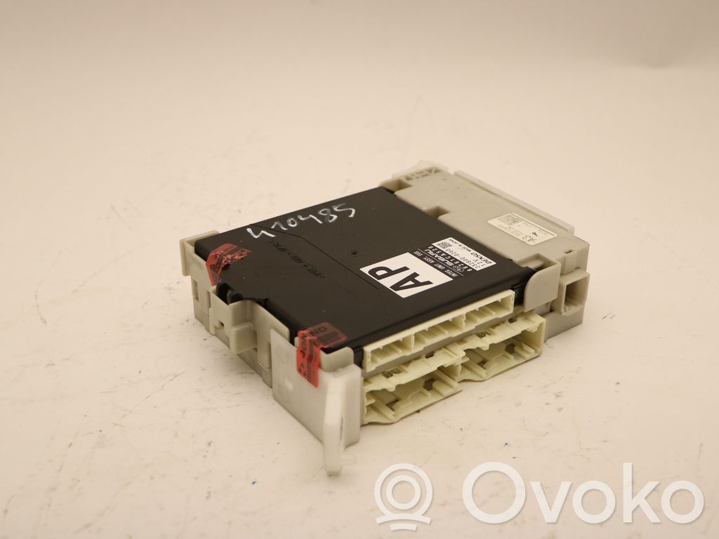 Fuse module   88281CA520,88281CA520