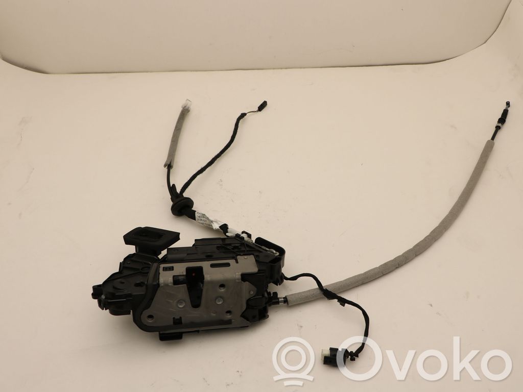 Volkswagen Multivan T7 Zamek drzwi przednich 