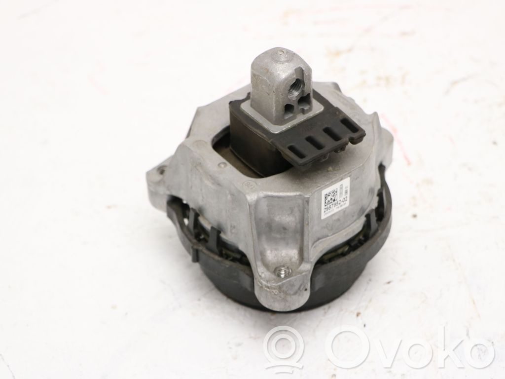 BMW X6 G06 Engine mount bracket 