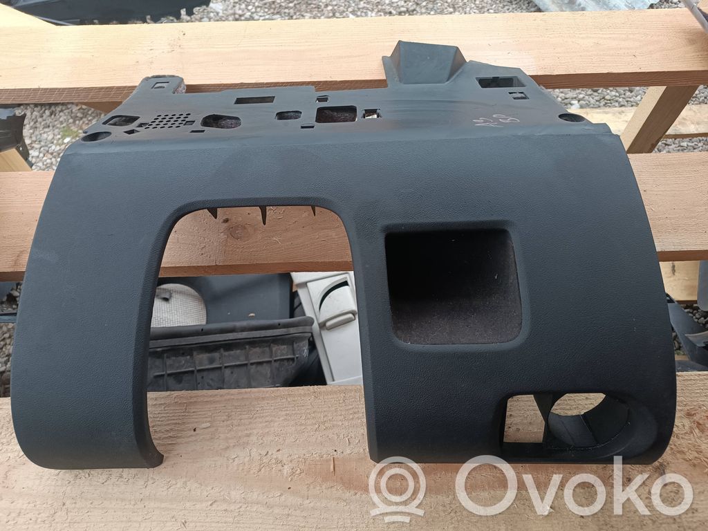 Dashboard lower bottom trim panel   8P1863075A