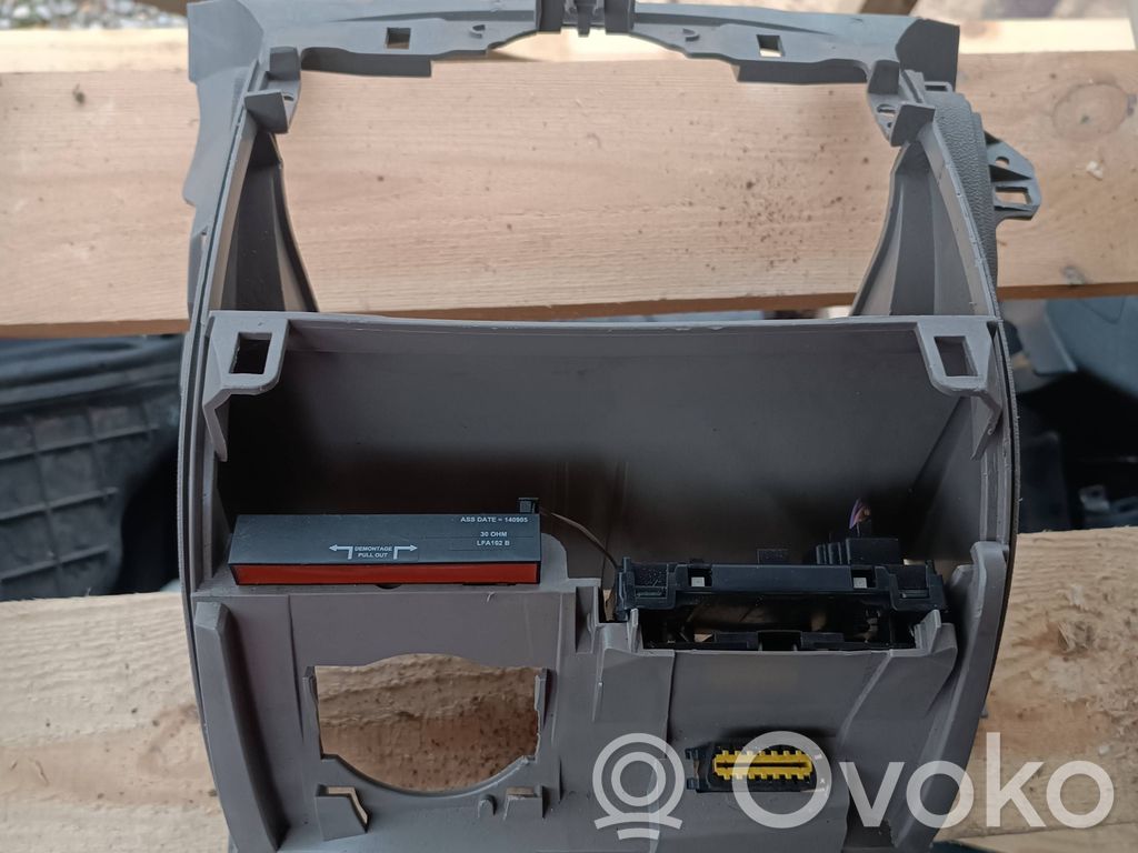Renault Clio III Deska rozdzielcza 