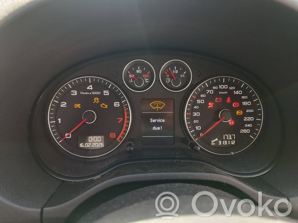 Audi A3 S3 8P Speedometer (instrument cluster) 