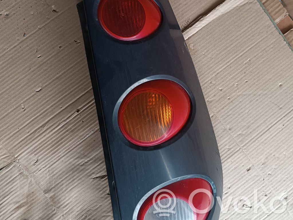 Rear/tail lights   A4548200064