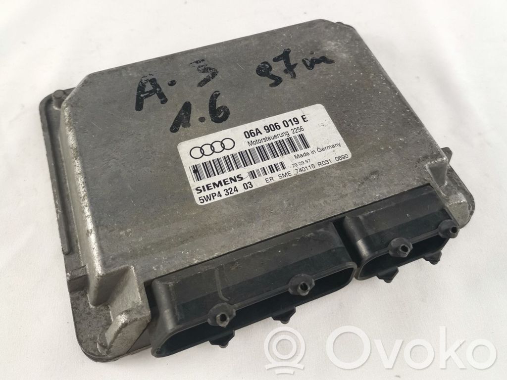 Engine control unit/module   06A906019E,5WP432403