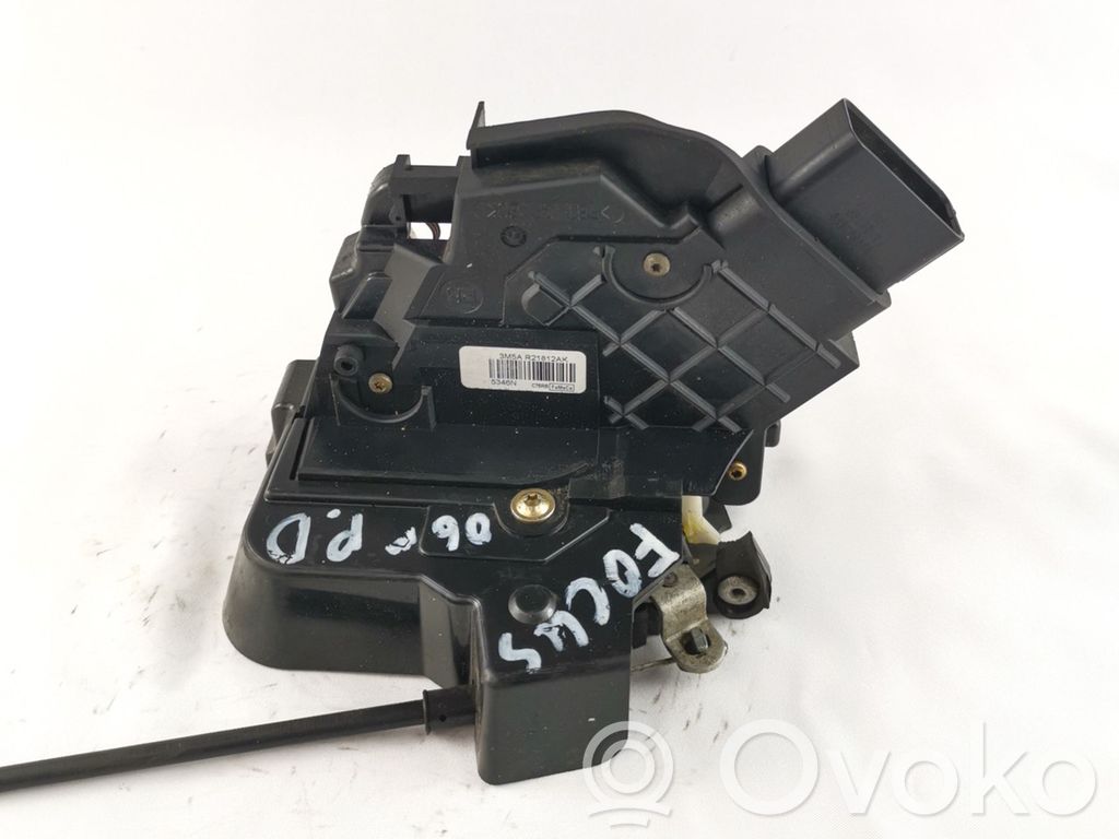 Priekšpusē slēdzene   3M5AR21812AK,5346N