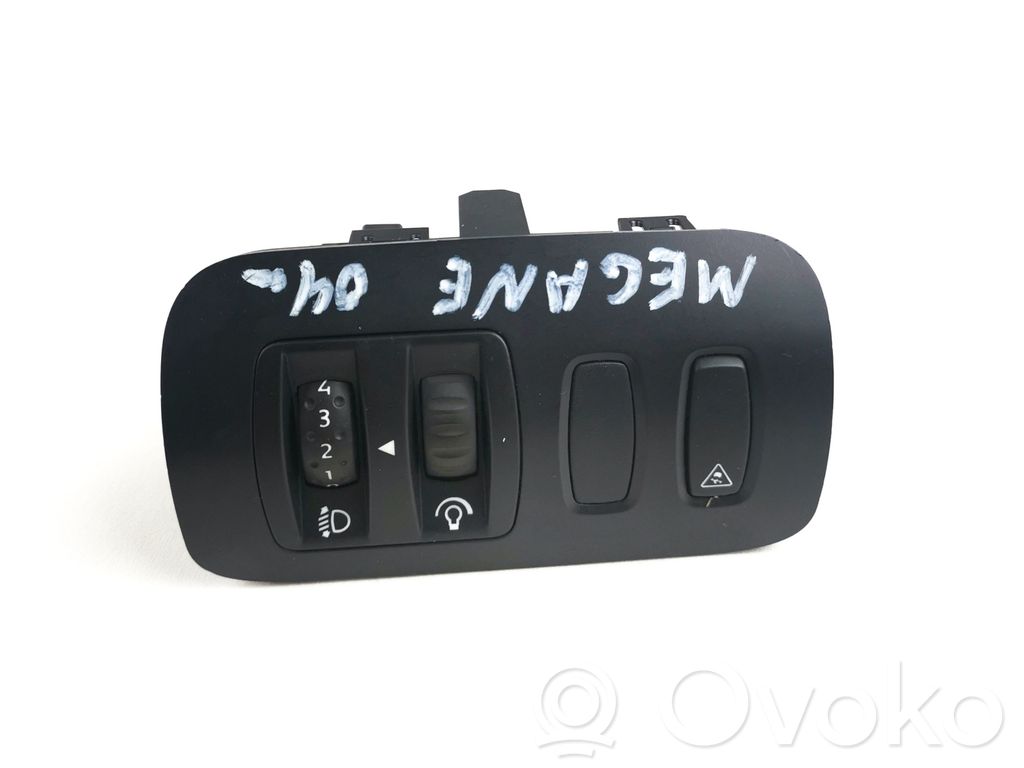 Renault Megane II Headlight level height control switch 