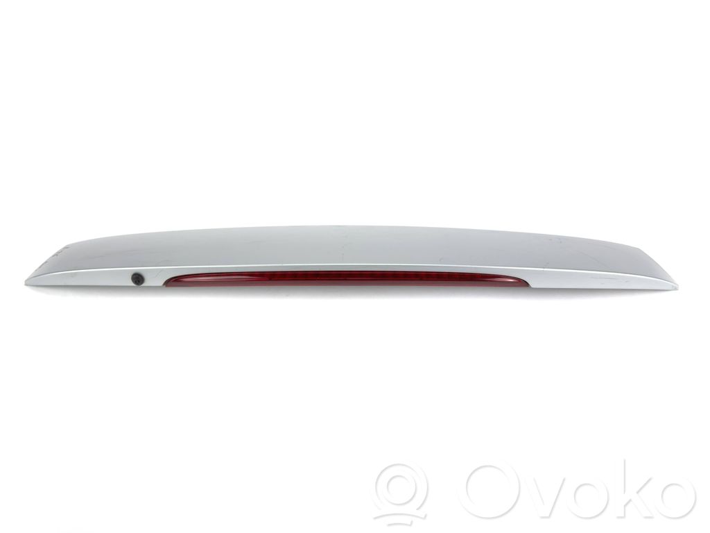Tailgate/trunk spoiler   8235987