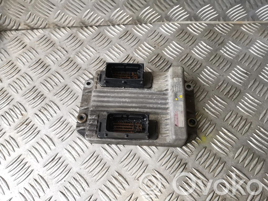 Opel Combo C Engine control unit/module 