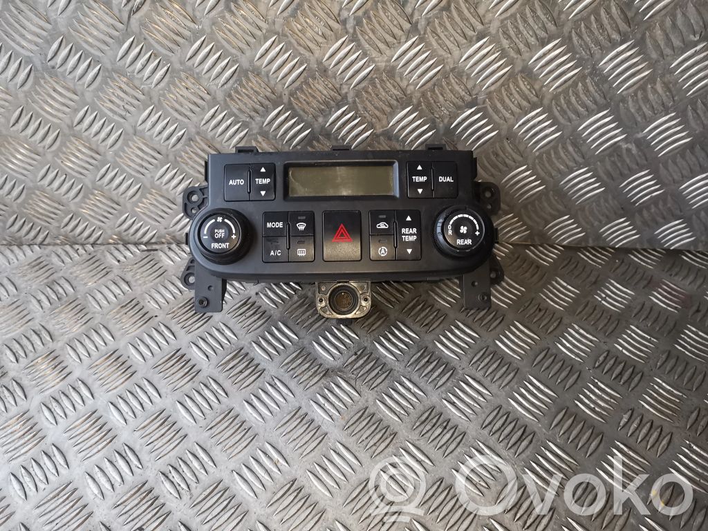 KIA Carnival Climate control unit 