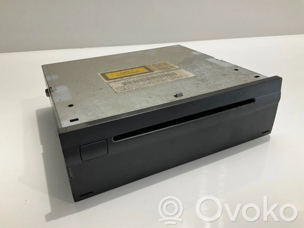 Mercedes-Benz CLS C219 GPS navigation control unit/module 