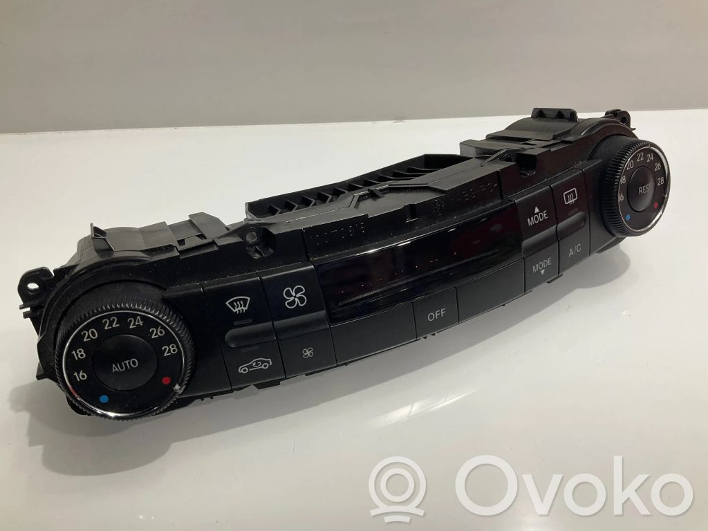 Mercedes-Benz CLS C219 Climate control unit 
