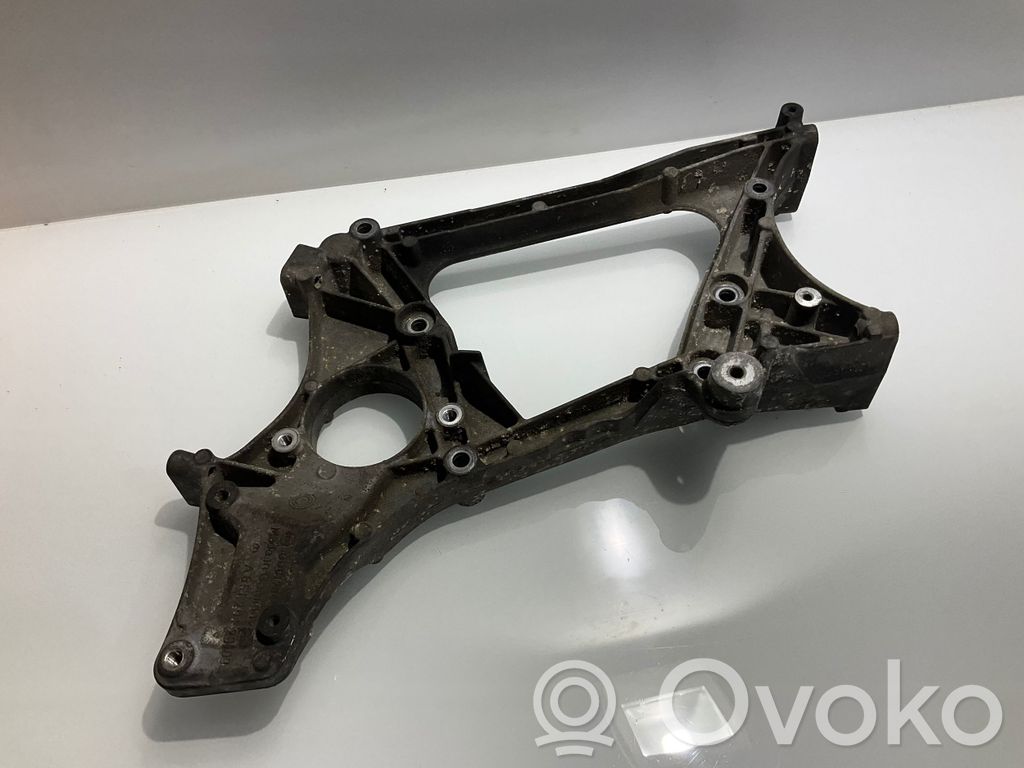 Mercedes-Benz E W212 Generator/alternator bracket 