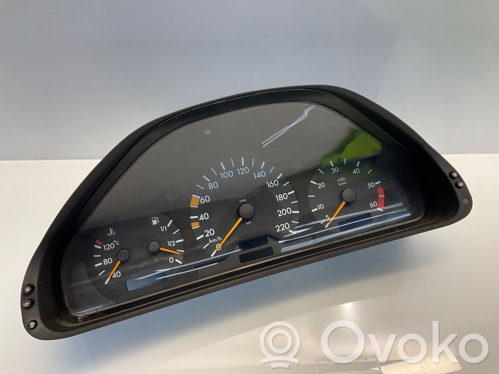 Mercedes-Benz E W210 Speedometer (instrument cluster) 