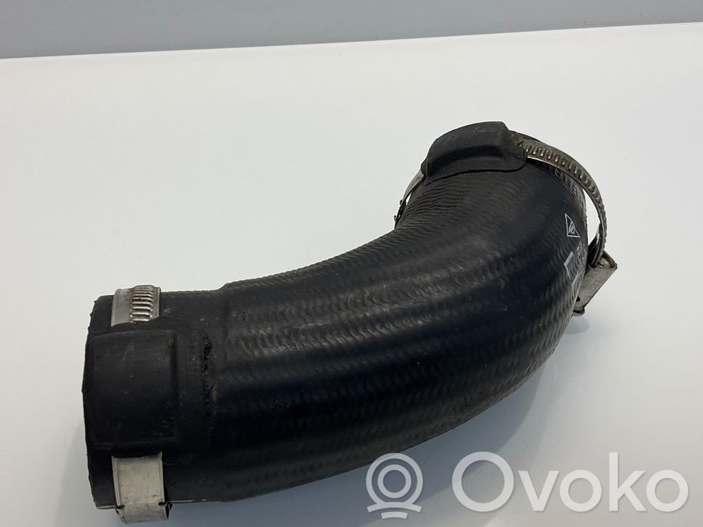 Porsche Macan (95B) Intercooler hose/pipe 