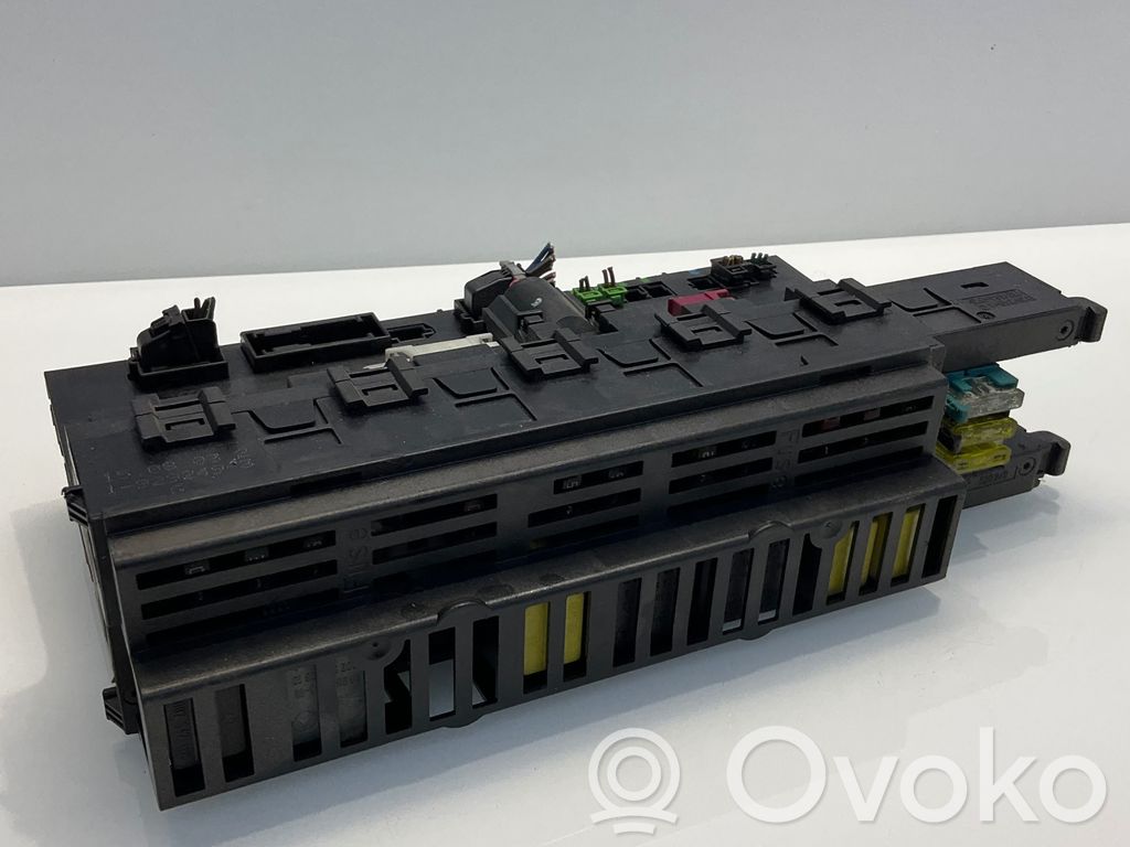 Mercedes-Benz E W211 SAM control unit 