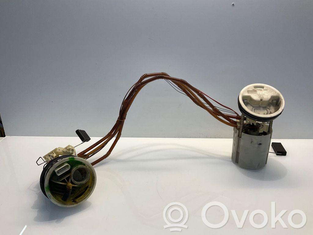 Mercedes-Benz CLS C219 Bomba interna de combustible 