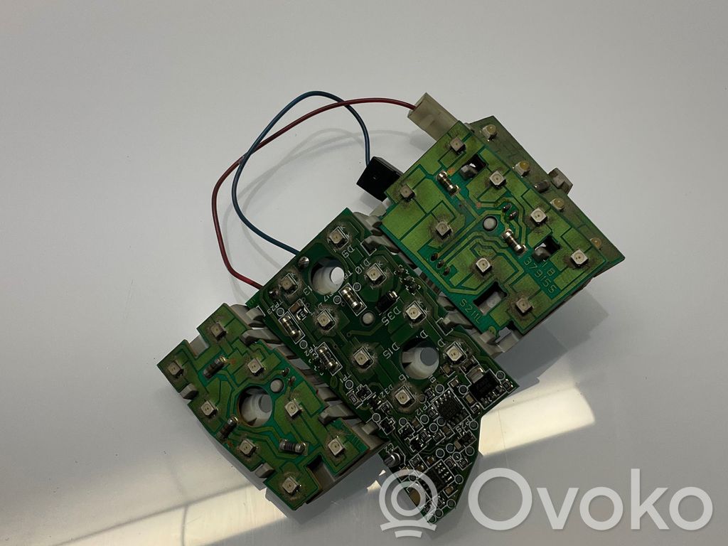 Mercedes-Benz E W211 Element lampy tylnej 