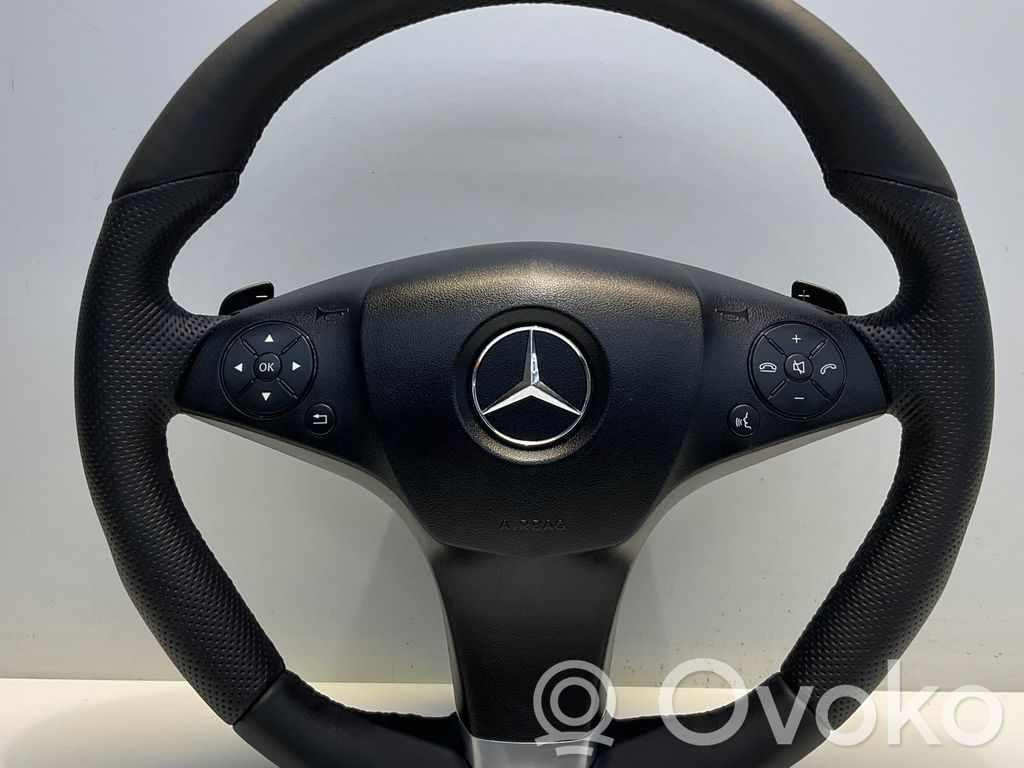 Ohjauspyörä   A2074601203,2074601203