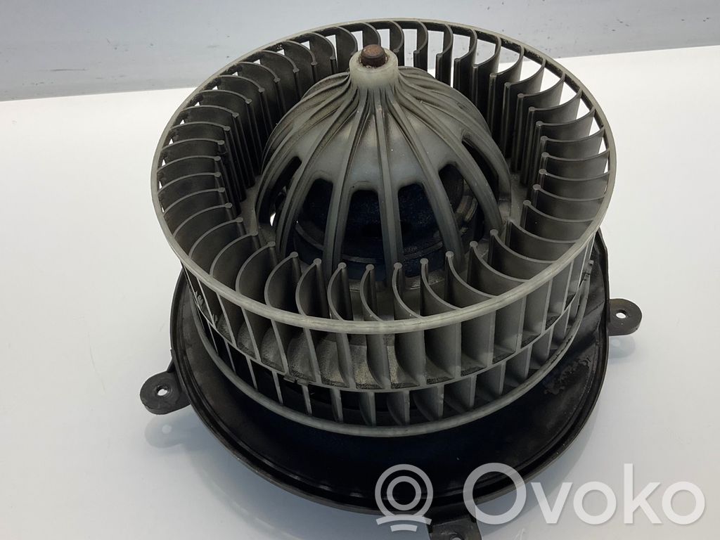 Mercedes-Benz E W211 Heater fan/blower 