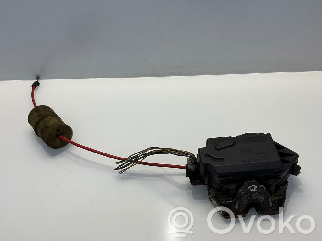 Mercedes-Benz ML W164 Încuietoare portbagaj 