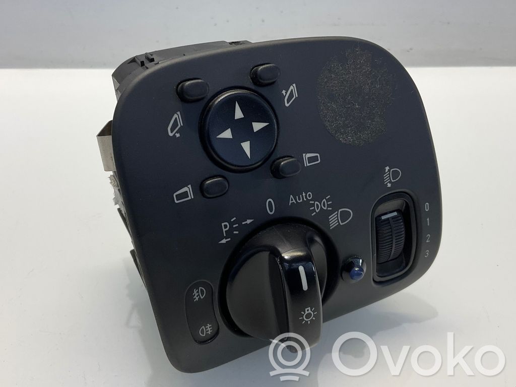 Mercedes-Benz C W203 Interruptor de luz 