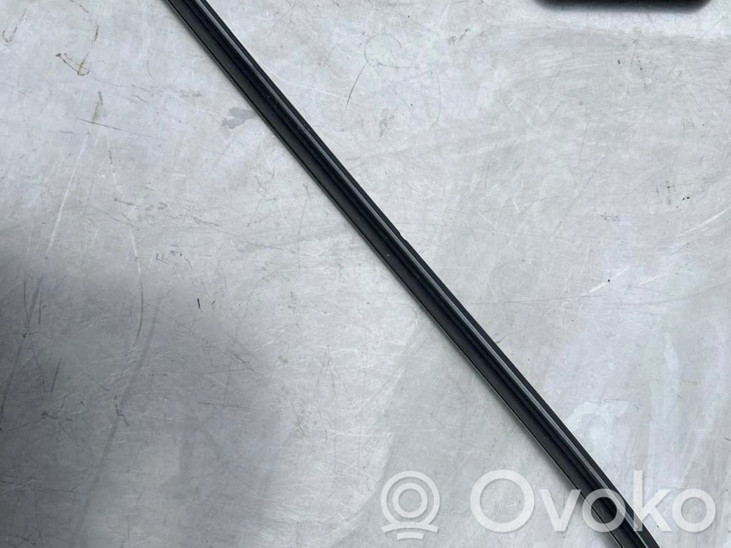 BMW 3 E90 E91 Zierleiste Windschutzscheibe Frontscheibe 