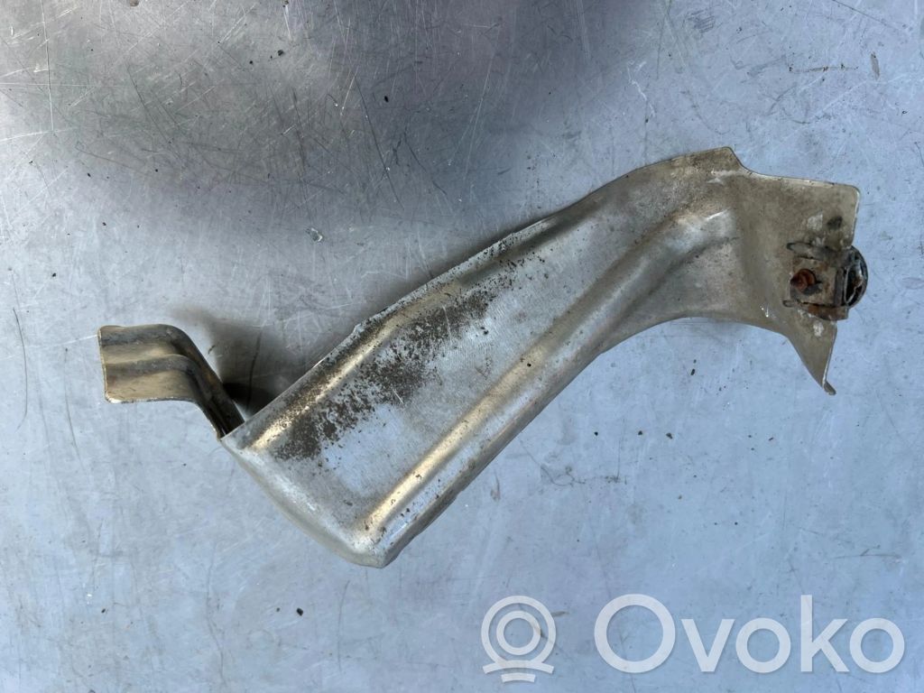 BMW 3 E90 E91 Polttoainesäiliön kannake 
