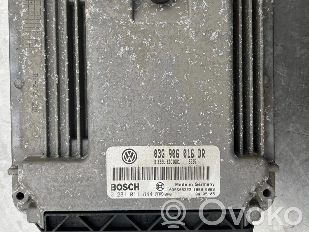 Volkswagen Touran I Engine control unit/module 