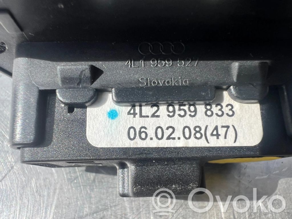 Audi Q7 4L Tailgate/trunk/boot open switch 
