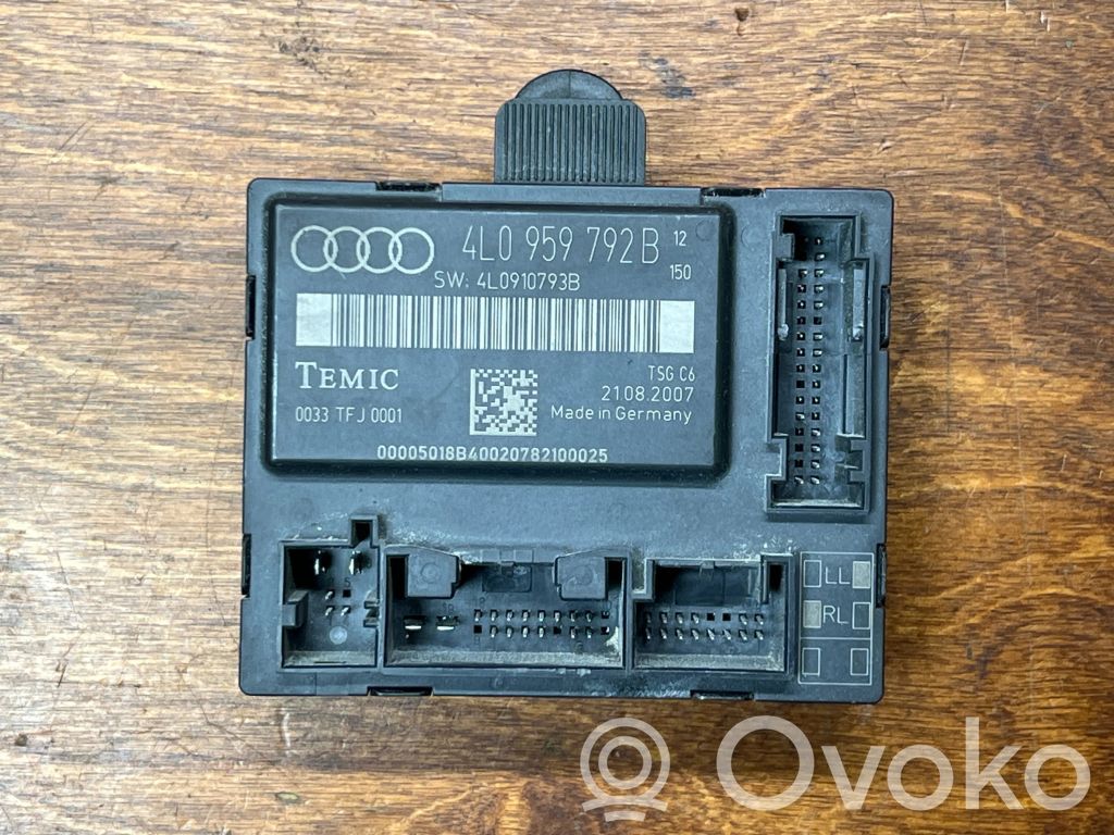 Audi Q7 4L Durvju vadības bloks 