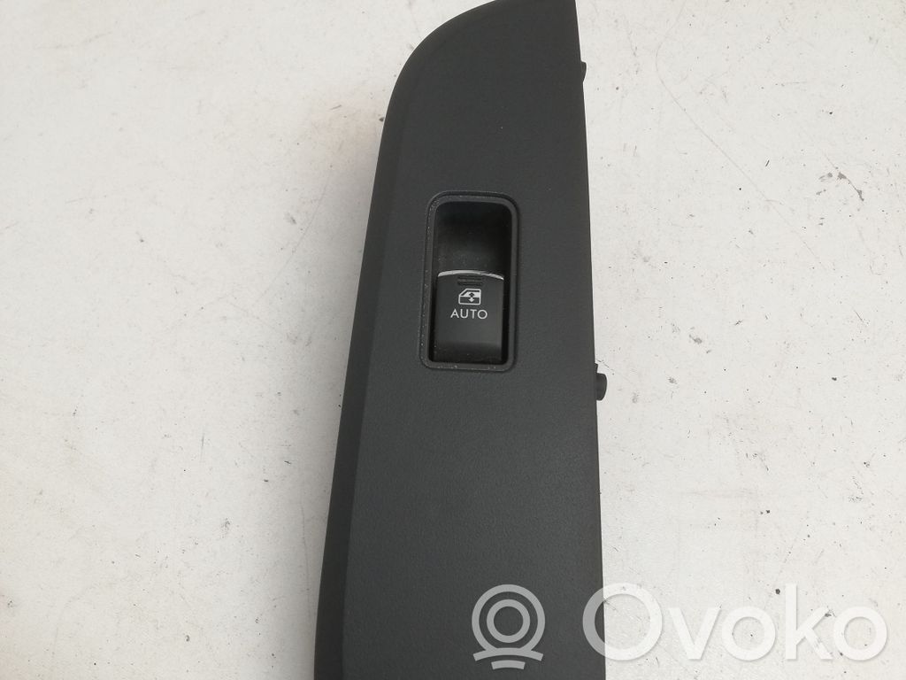 Subaru Outback (BS) Electric window control switch 