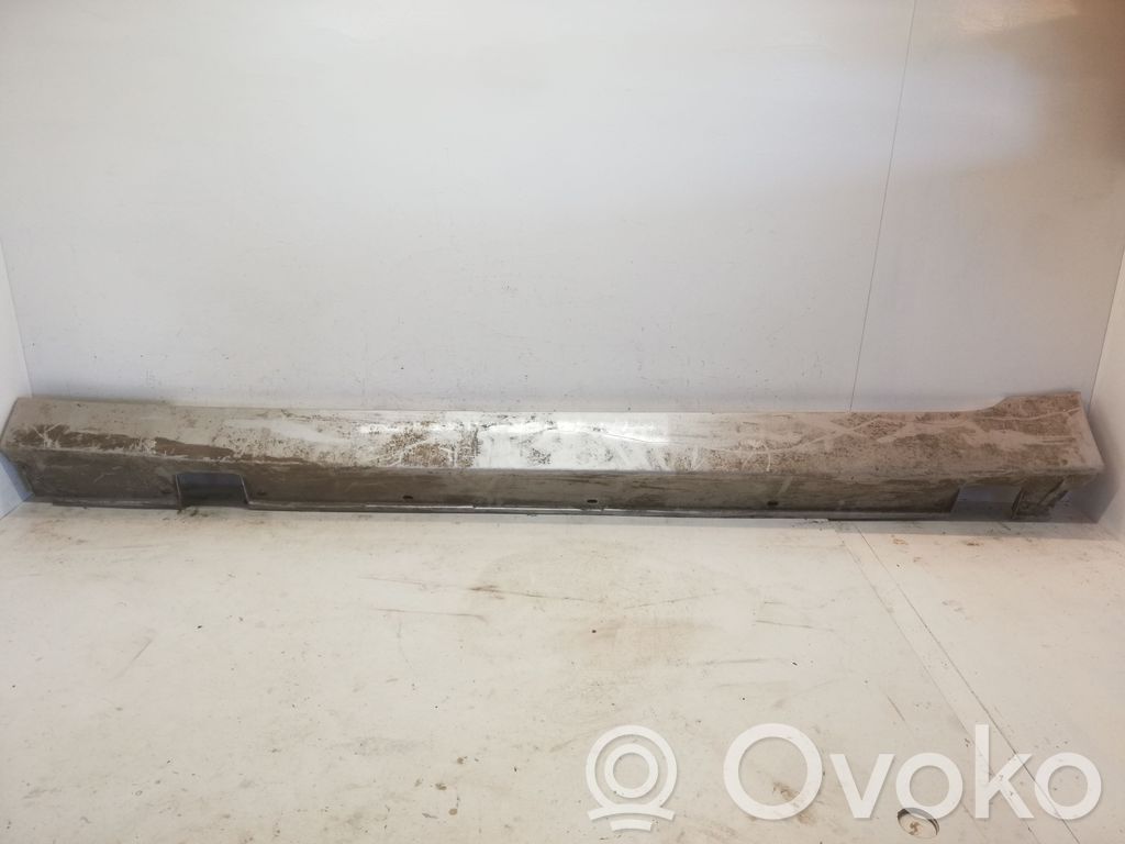 Slenkstis   51777033759