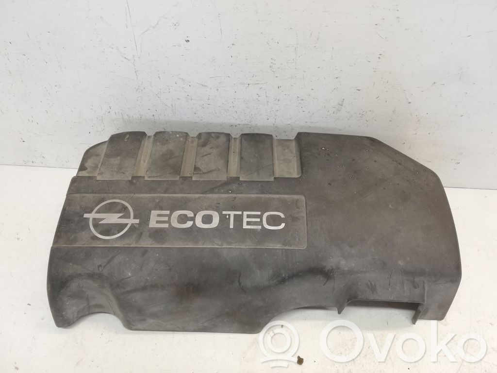Opel Astra H Couvercle cache moteur 