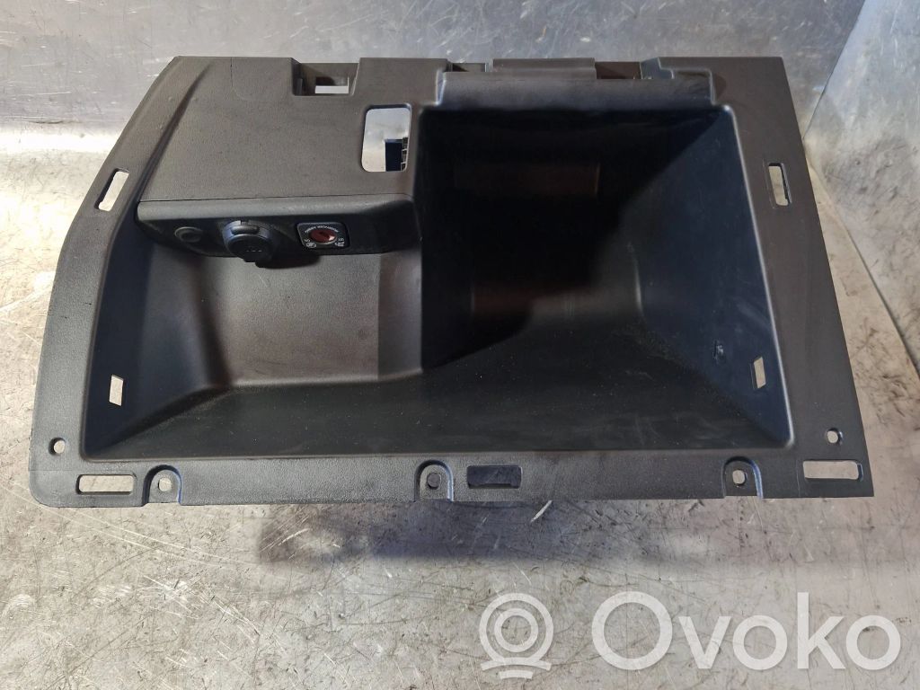 Glove box   9808242577,9809819477,1741786X,1741778X