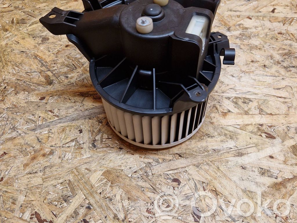Opel Corsa D Lämmittimen puhallin 
