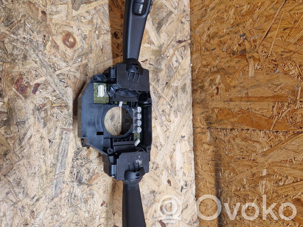 Volvo V50 Wiper turn signal indicator stalk/switch 