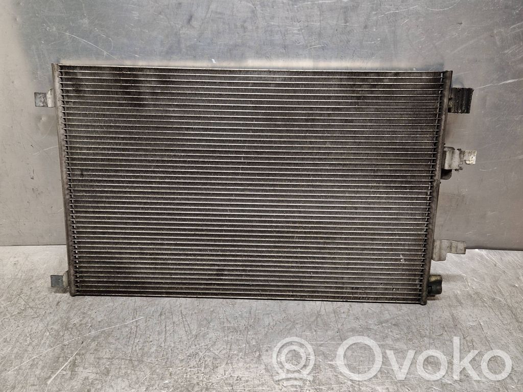 Nissan Qashqai Skraplacz / Chłodnica klimatyzacji 