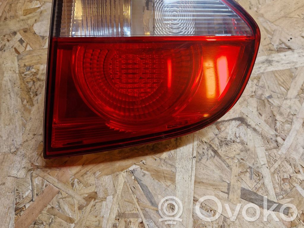 Volkswagen Golf VI Lampy tylnej klapy bagażnika 