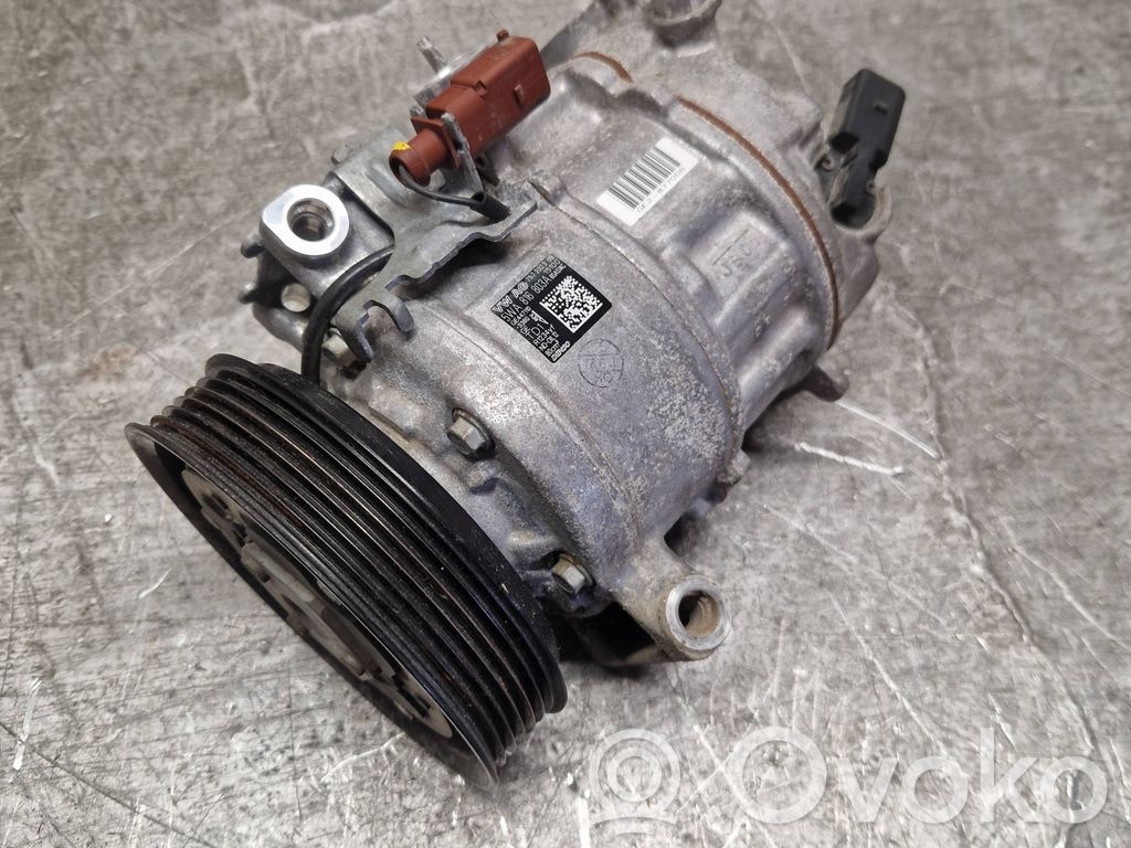 Skoda Octavia Mk4 Kompresor / Sprężarka klimatyzacji A/C 