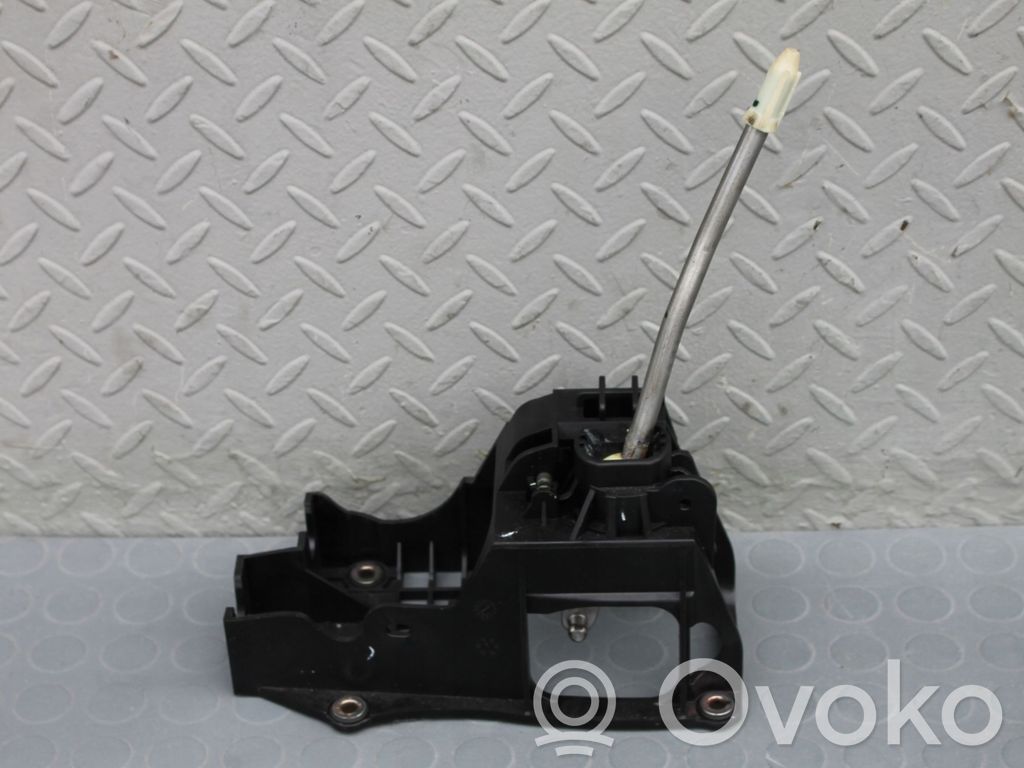 Nissan Note (E12) Gear shifter/selector 