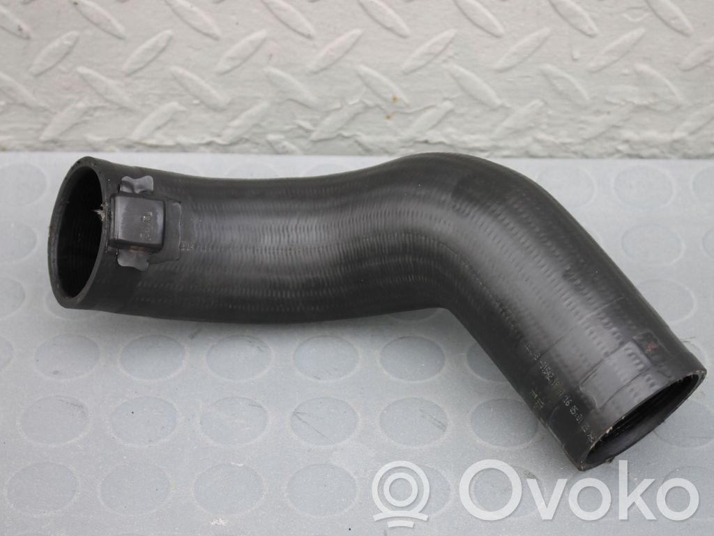 Toyota Avensis T270 Chłodnica powietrza doładowującego / Intercooler 