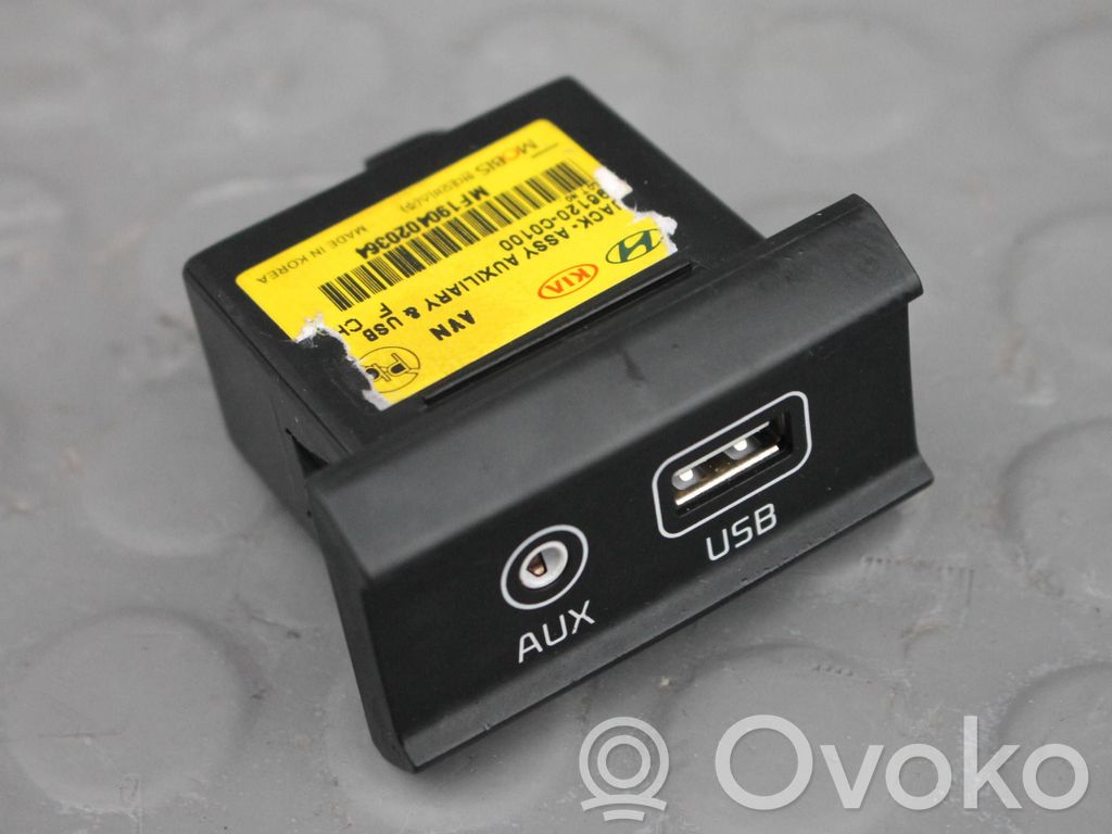 KIA Ceed USB jungtis 