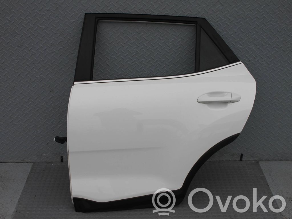 Drzwi tylne   77003H8400UD,77003H8400,77003H8400