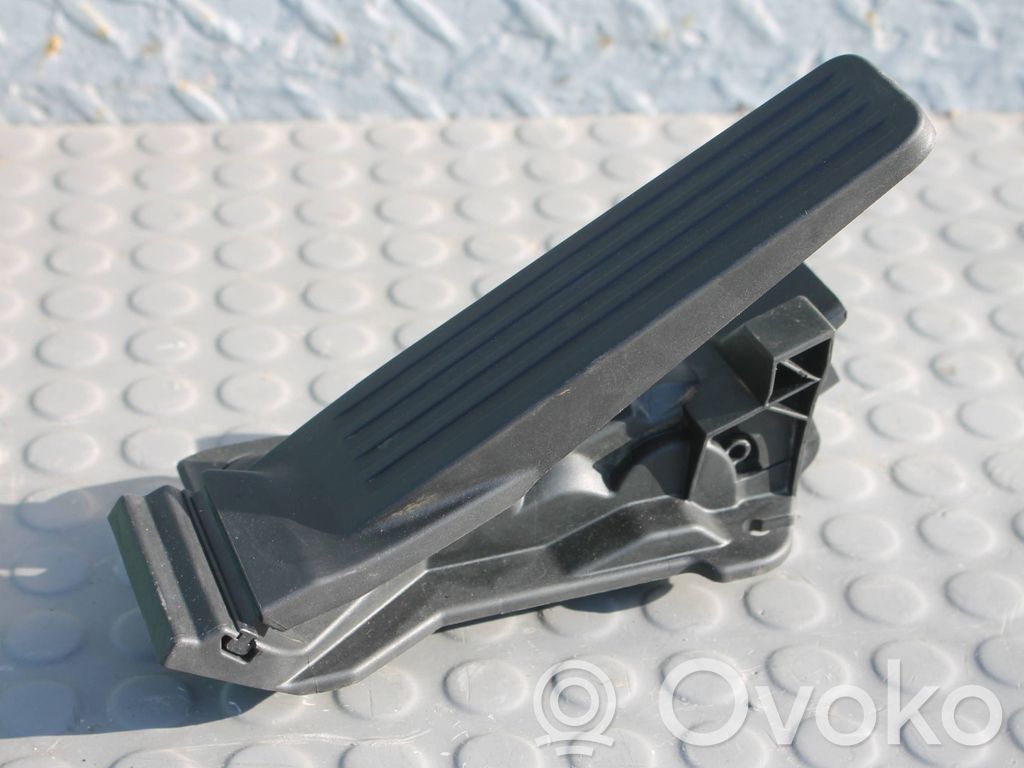 Mazda CX-30 Accelerator throttle pedal 