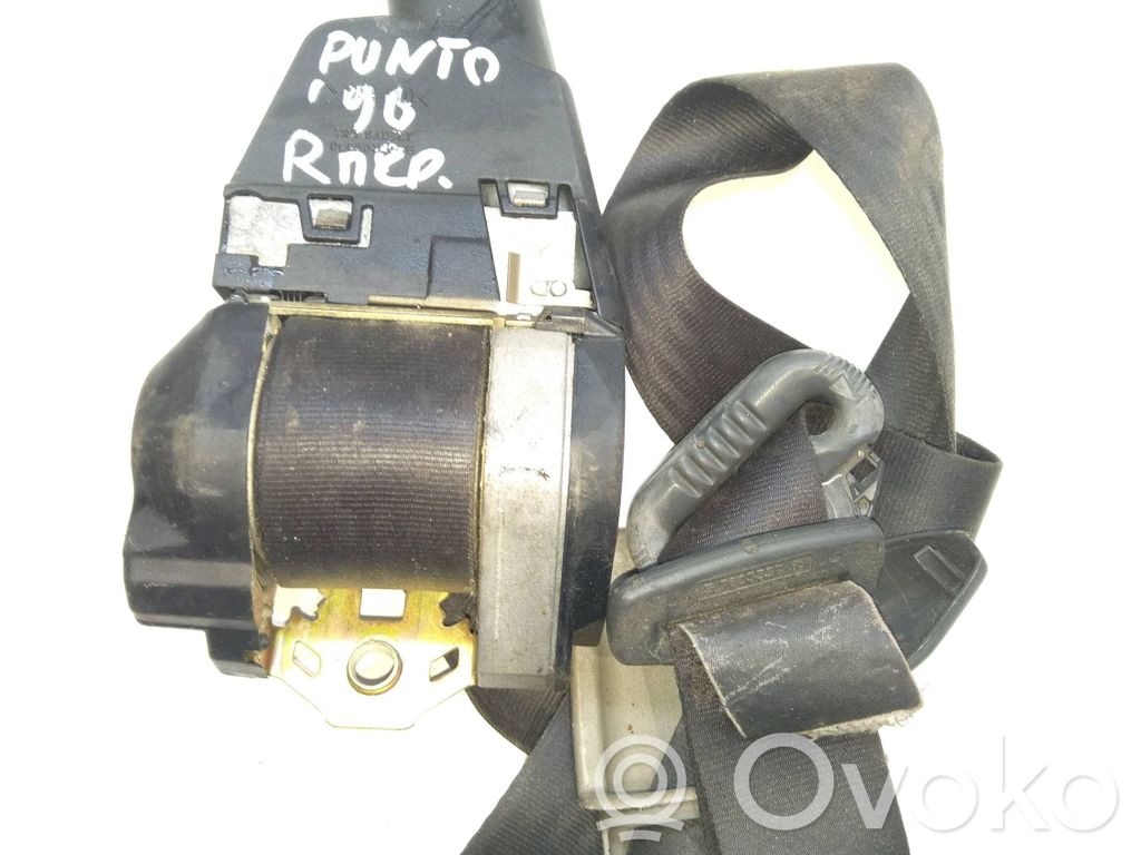 Fiat Punto (176) Cinturón delantero 