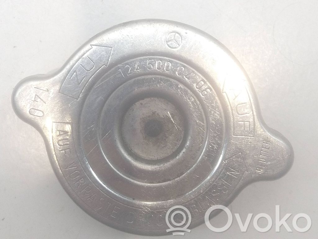 Mercedes-Benz E W124 Korek zbiornika wyrównawczego chłodziwa 