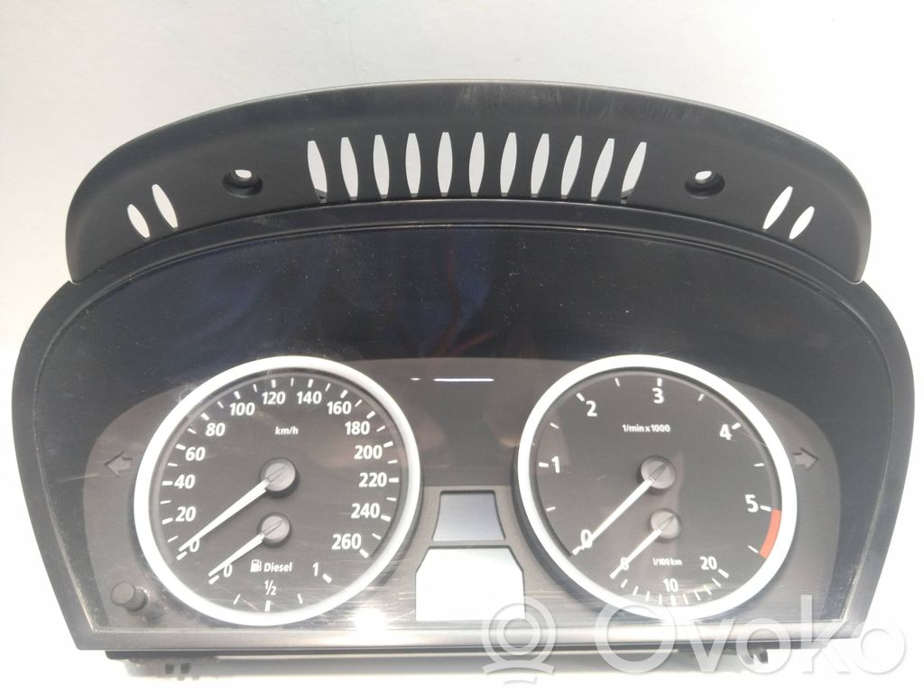 Speedometer (instrument cluster)   110080213