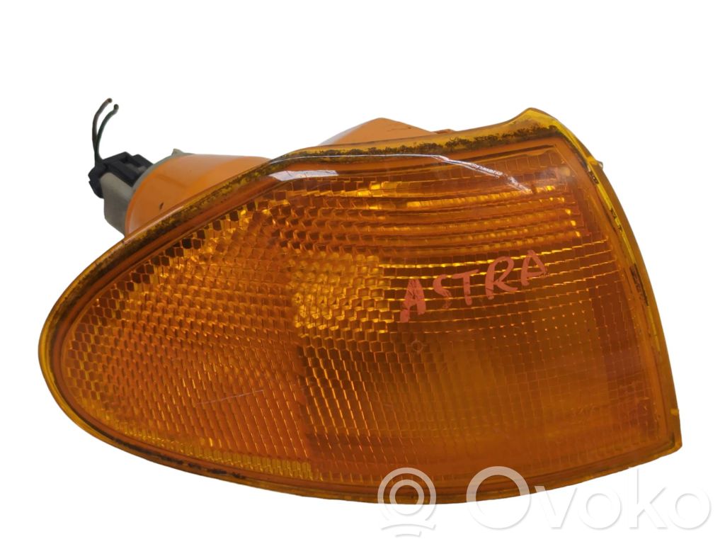 Opel Astra F Kierunkowskaz przedni 