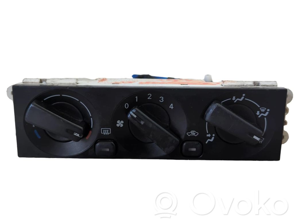 Mitsubishi Carisma Climate control unit 